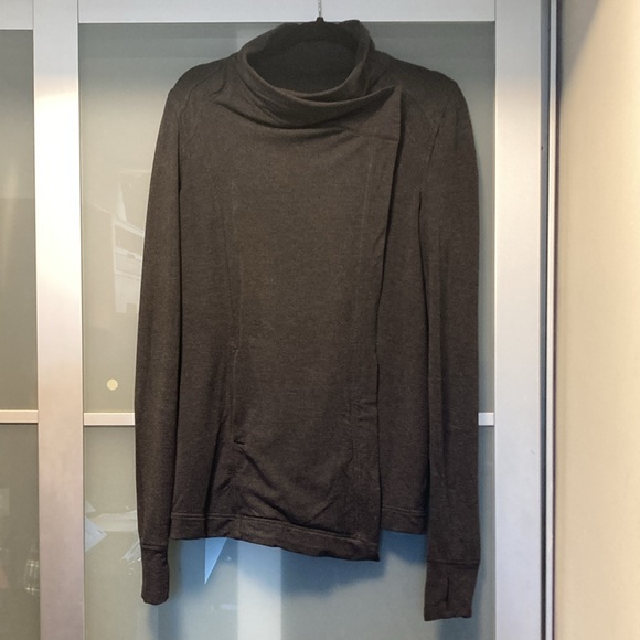 Lululemon coast wrap sweater jacket dark charcoal gray size 8 cocoon - Picture 7 of 7